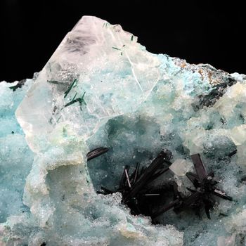 Atacamite, Gypse, Chrysocolle. 1308.0 ct.