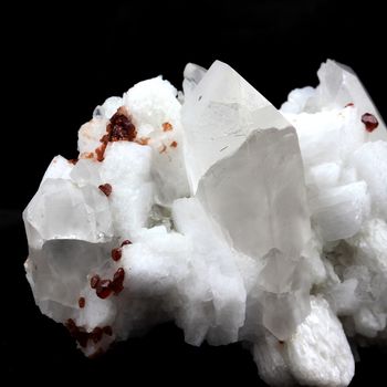 Grenat Spessartite, Orthose, Quartz. 526.5 ct.