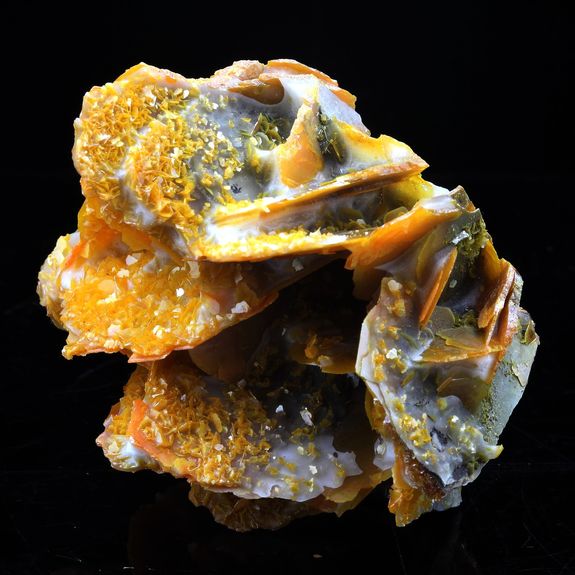 Wulfenite. 345.5 ct.