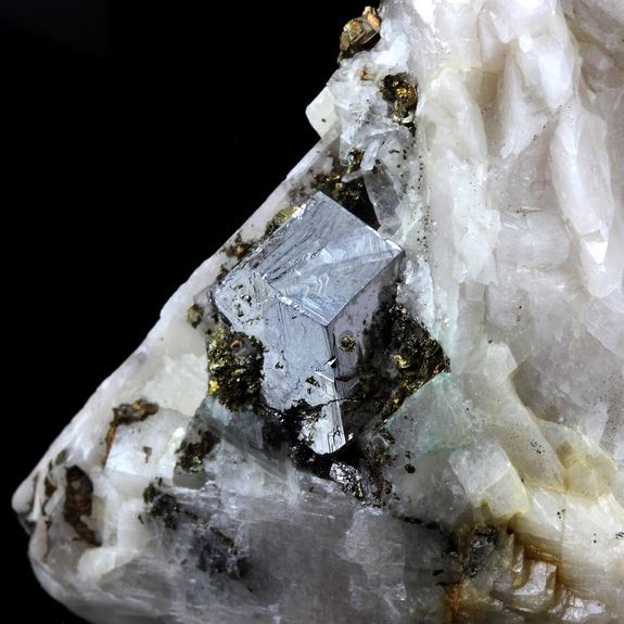 Carrollite. 1362.0 ct.