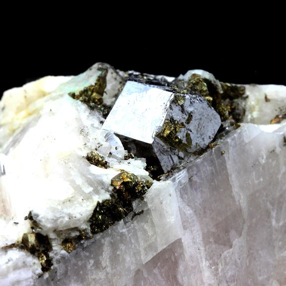 Carrollite. 1362.0 ct.