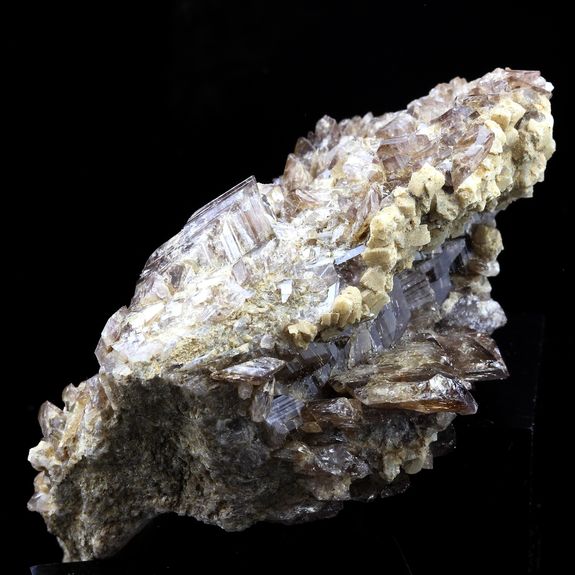 Axinite + Prehnite. 763.5 ct.