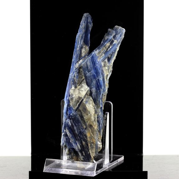 Cyanite Disthene.