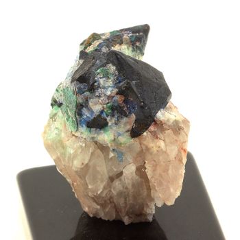 Cuprite. 163.0 ct.