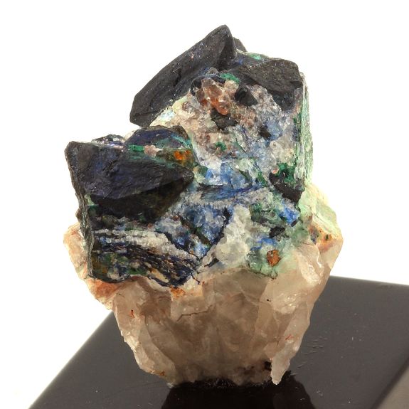 Cuprite. 163.0 ct.