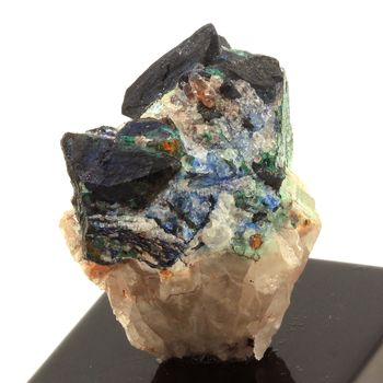 Cuprite. 163.0 ct.