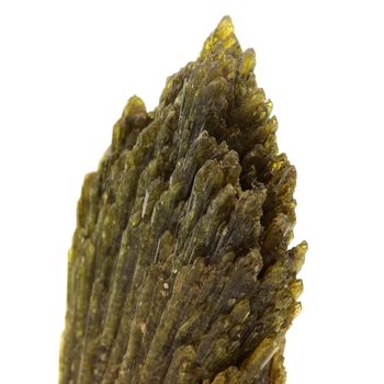 Epidote. 133.0 ct.