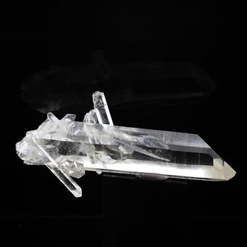 Quartz biterminé. 59.0 ct.