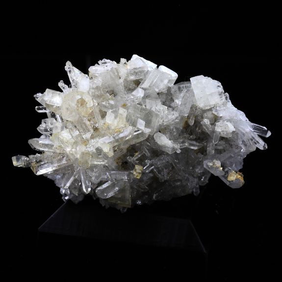 Quartz + Dolomite. 70.0 ct.