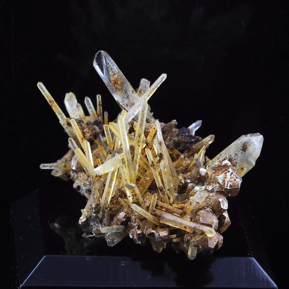 Siderite, Quartz, Pyrite. 85.5 ct.