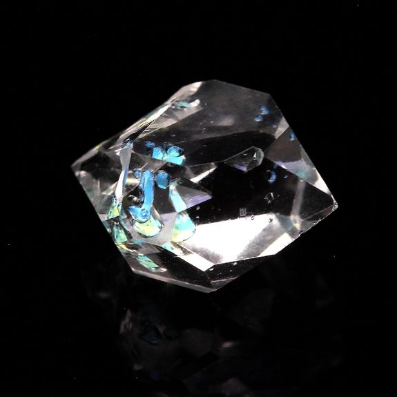 Quartz Pétrole. 5.93 ct.