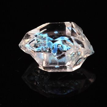Quartz Pétrole. 4.24 ct.