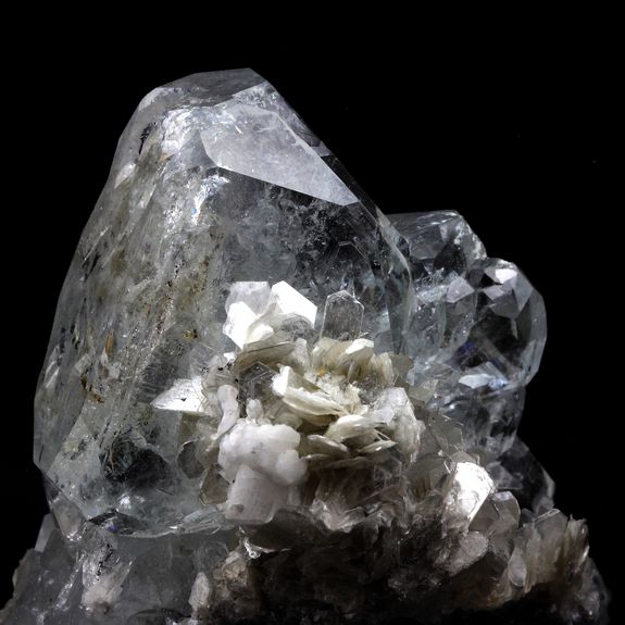 Goshenite, Muscovite.