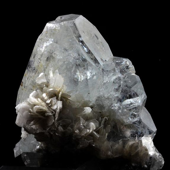 Goshenite, Muscovite.