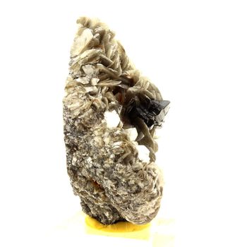 Cassiterite, Muscovite. 116.5 ct.