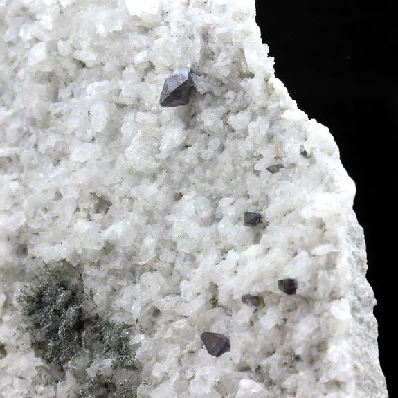 Anatase. 942.5 ct.