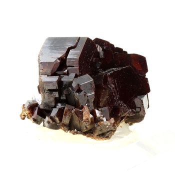 Vanadinite. 500.0 ct.