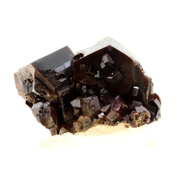 Vanadinite. 500.0 ct.