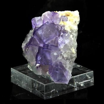 Fluorite. 459.0 ct.