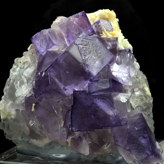Fluorite. 459.0 ct.