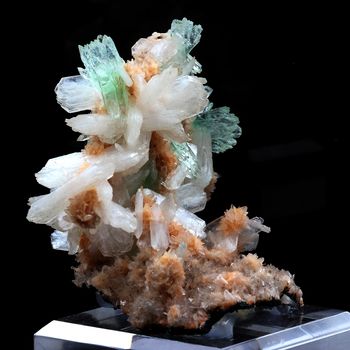 Apophyllite + Stilbite + Heulandite.
