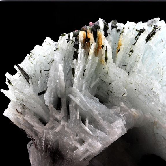 Cleavelandite + Tourmaline. 7383.5 ct (1.47 kg).