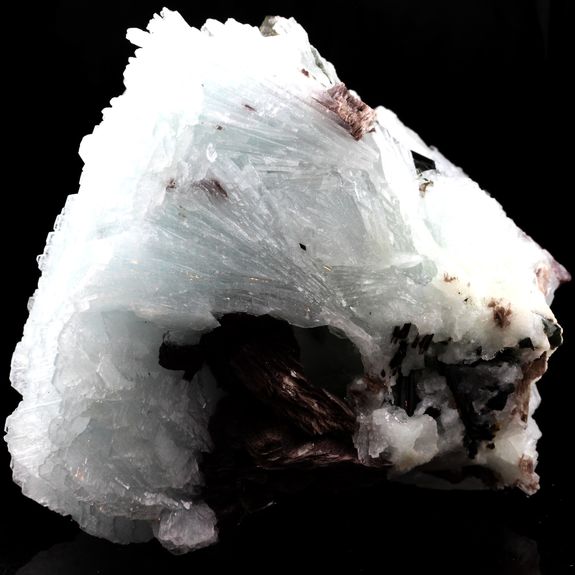 Cleavelandite + Tourmaline. 7383.5 ct (1.47 kg).