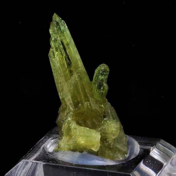 Vesuvianite. 27.5 ct.