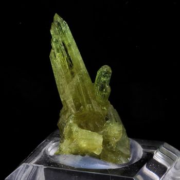 Vesuvianite. 27.5 ct.