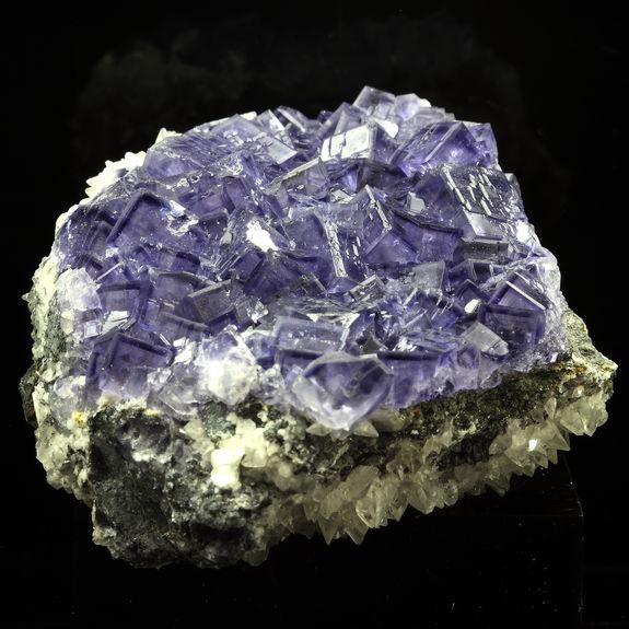 Fluorite. 735.0 ct.