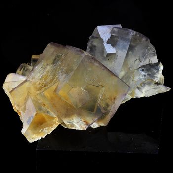 Fluorite. 316.0 ct.