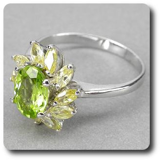 PERIDOT RING