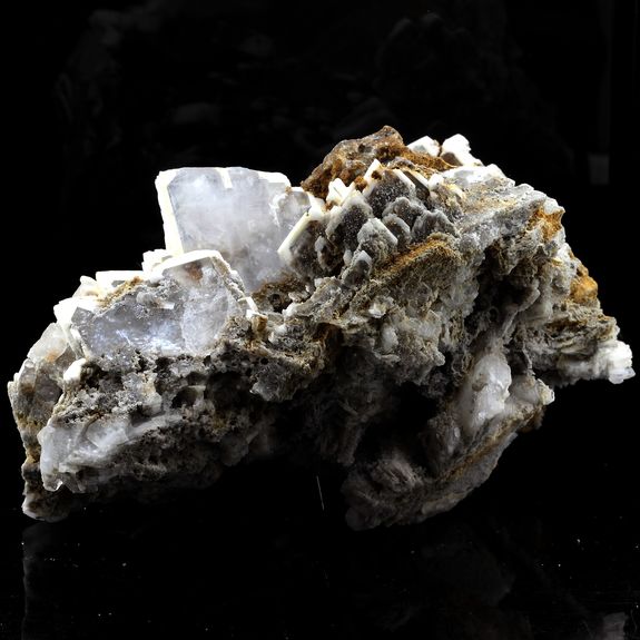 Baryte. 3869.5 ct.
