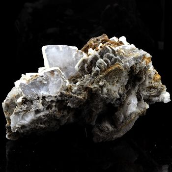 Baryte. 3869.5 ct.