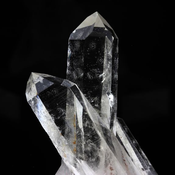 Quartz. 330.0 ct.