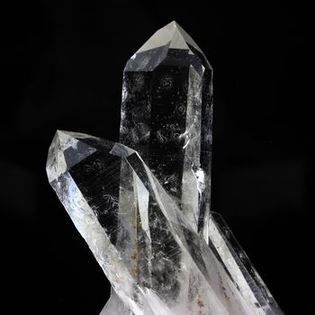 Quartz. 330.0 ct.