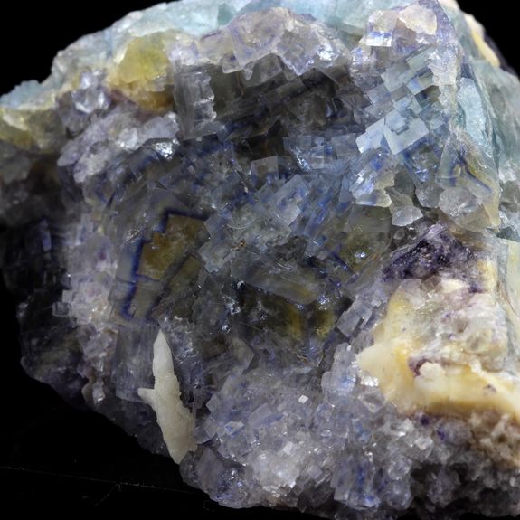 Fluorite. 1064.5 ct.