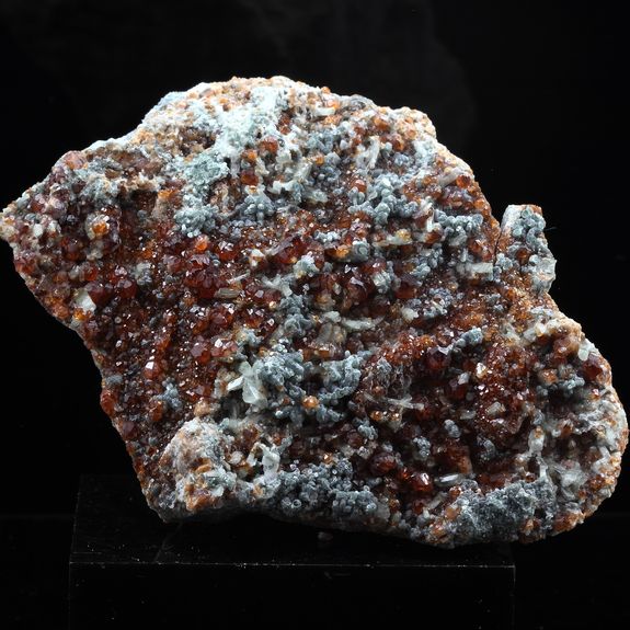 Grenat Hessonite. 901.0 ct.