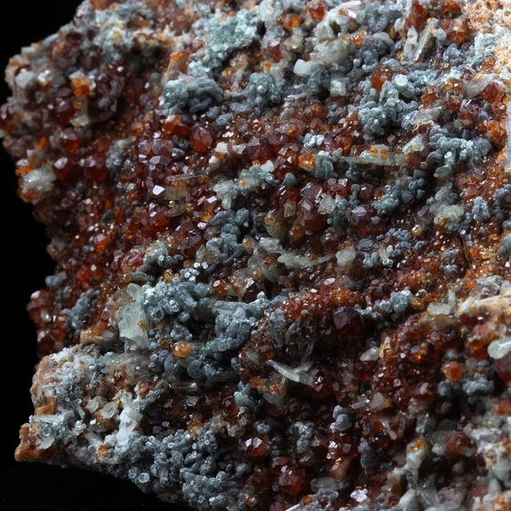 Grenat Hessonite. 901.0 ct.