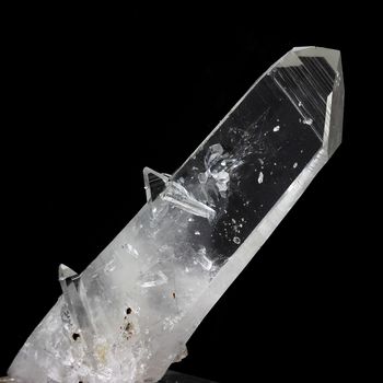 Quartz. 182.5 ct.