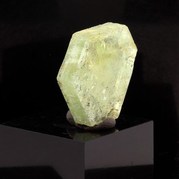 Béryl vert (tranche polie). 10.64 ct.