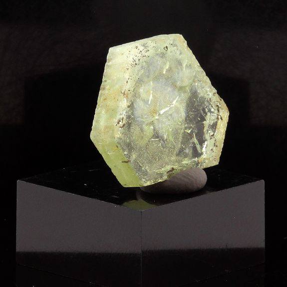 Béryl vert (tranche polie). 9.46 ct.