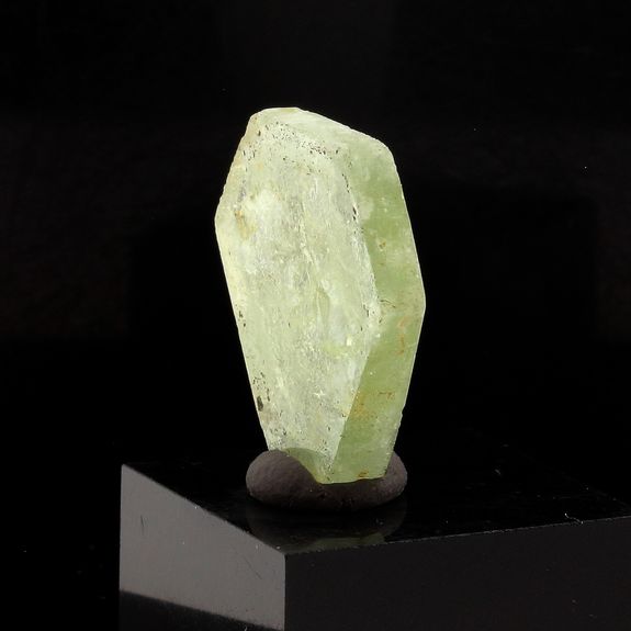 Béryl vert (tranche polie). 8.36 ct