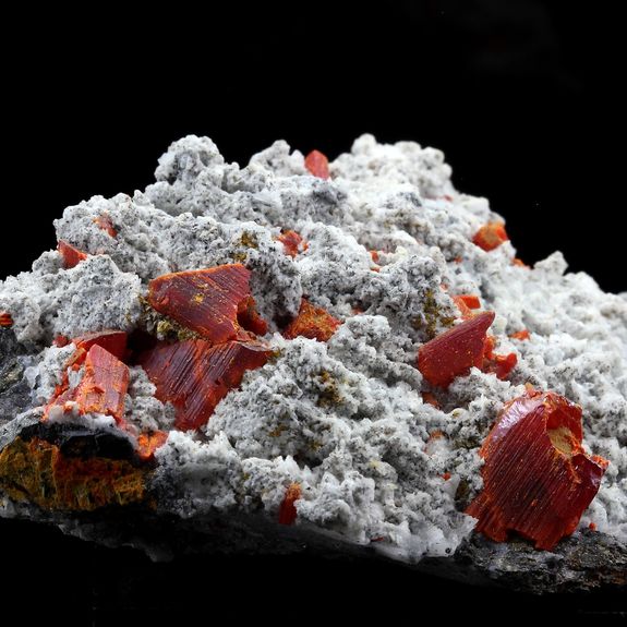 Quartz, Realgar.