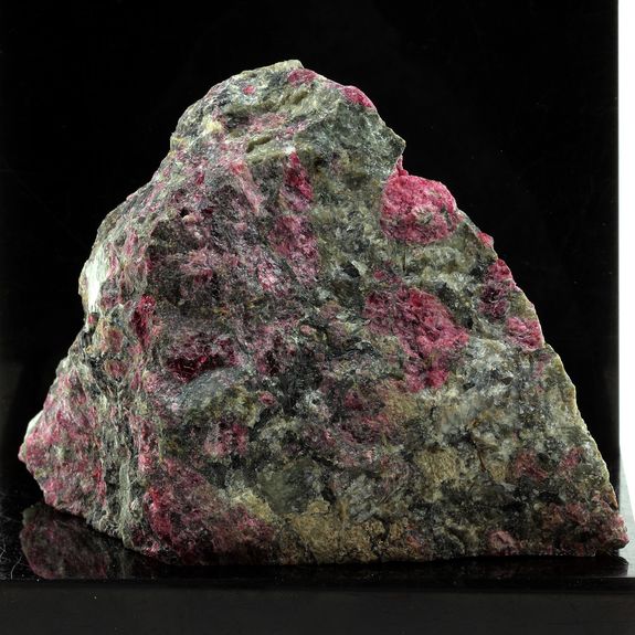 Eudialyte.