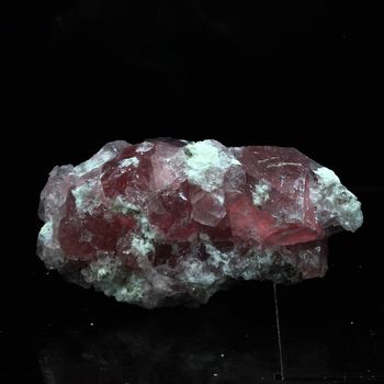 Fluorite rose. 117.0 ct.