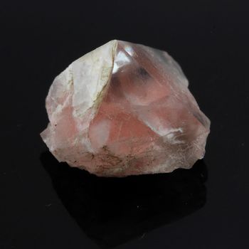 Fluorite rose. 8.83 ct.