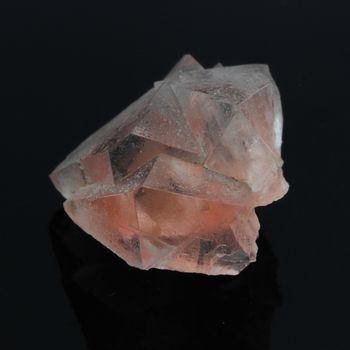 Fluorite rose. 10.36 ct.