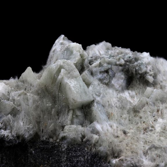 Adulaire, Byssolite.