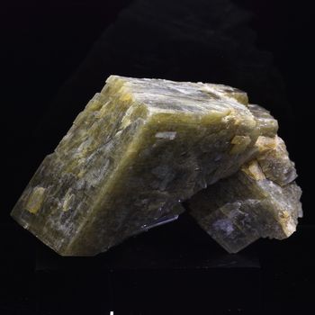 Siderite, Quartz. 994.0 ct.